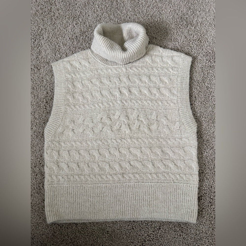 Old Navy Cream Turtleneck Sweater - Picture 6 of 8